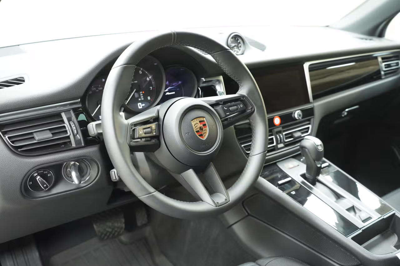 2026 Porsche Macan Base - Photo 28