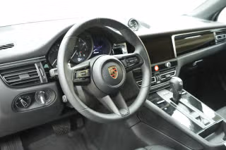 2026 Porsche Macan Base - Photo 25