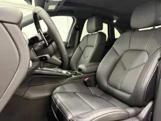 2026 Porsche Macan Base - Photo 37