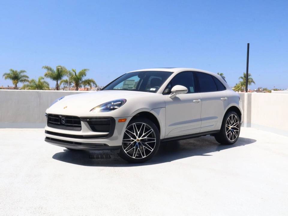 2026 Porsche Macan
