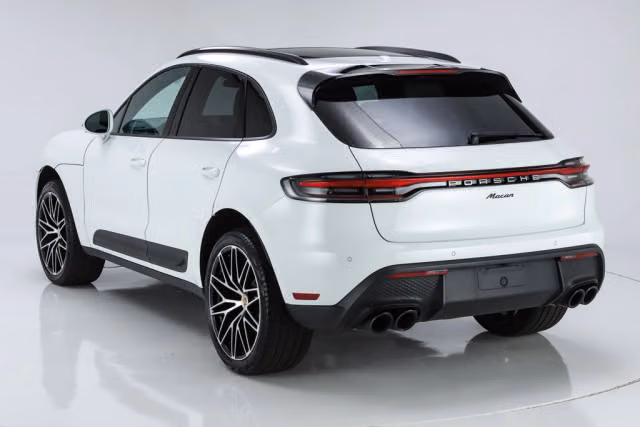 2026 Porsche Macan Base - Photo 18