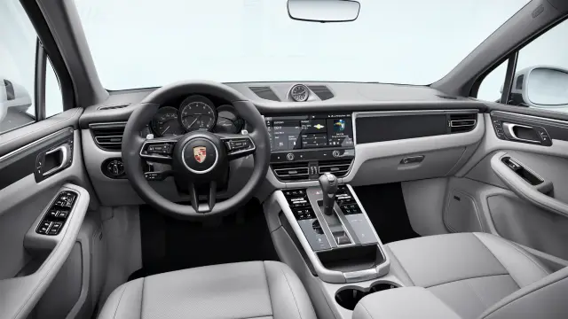 2026 Porsche Macan 31