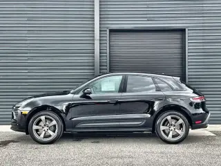 2026 Porsche Macan - Photo 13