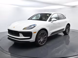 2025 Porsche Macan T's photo