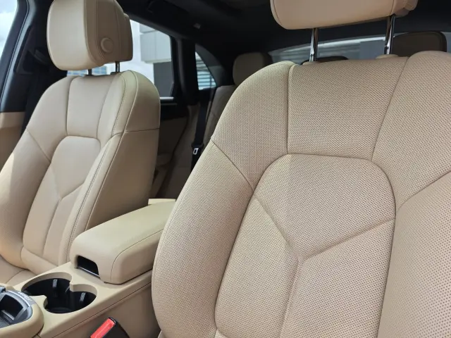 2026 Porsche Macan Base - Photo 38