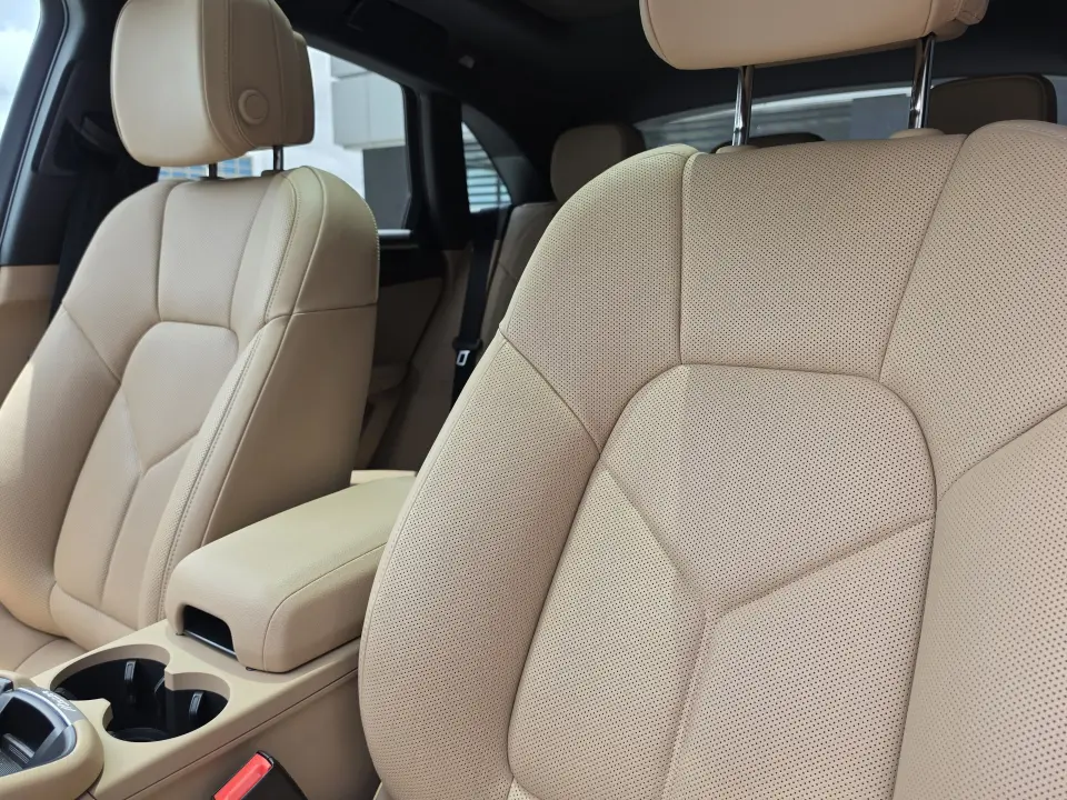 2026 Porsche Macan Base - Photo 39