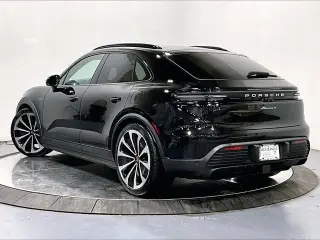 2026 Porsche Macan Base - Photo 21
