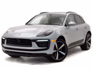 2025 Porsche Macan's photo