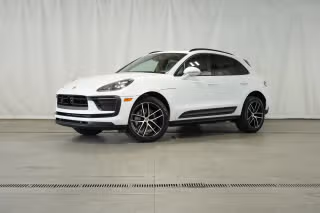 2025 Porsche Macan -'s photo