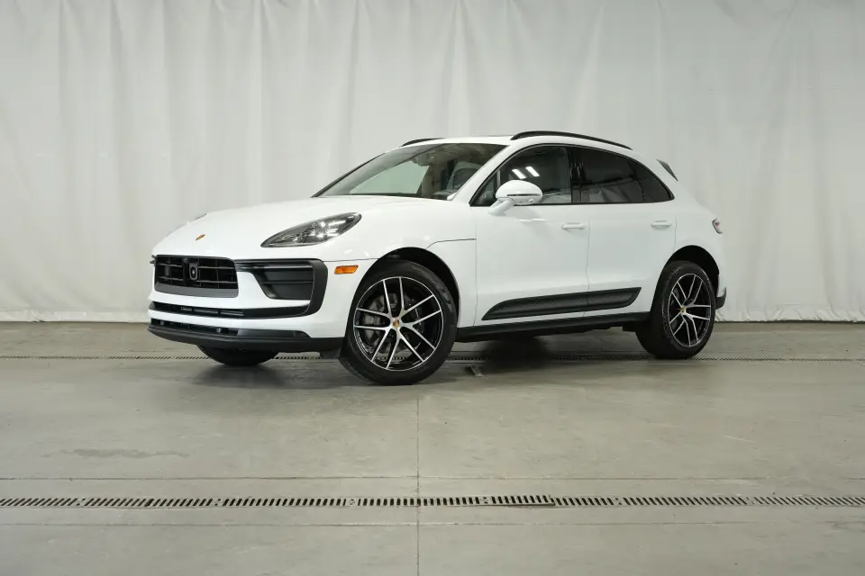 2025 Porsche Macan Base - Photo 7