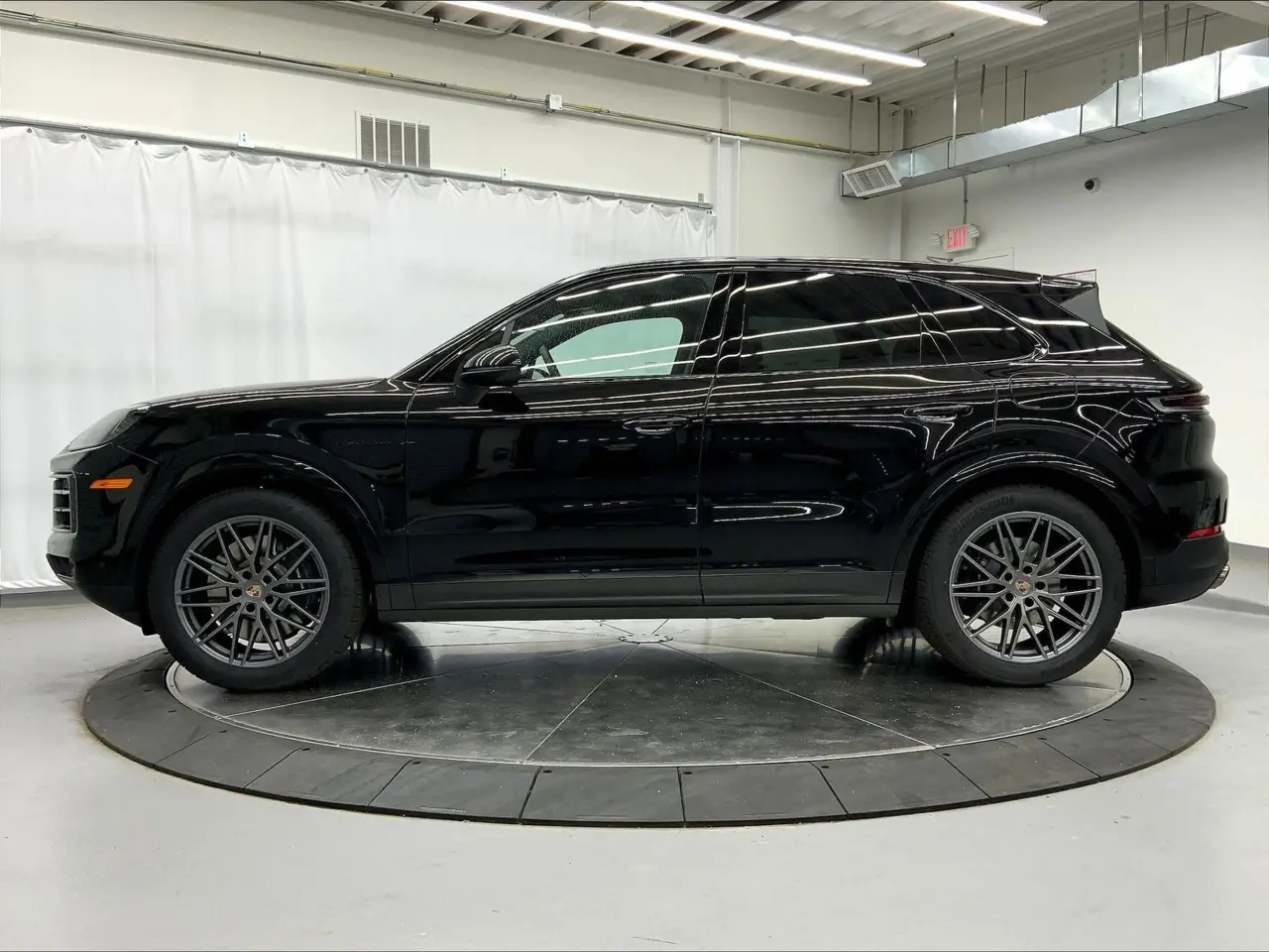 2026 Porsche Cayenne E-Hybrid - Photo 16