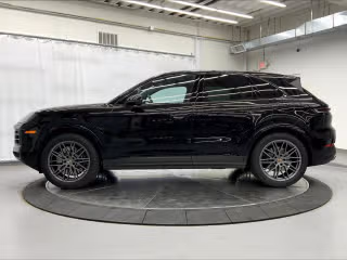 2026 Porsche Cayenne E-Hybrid - Photo 9