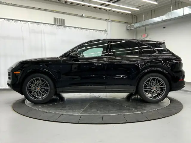 2026 Porsche Cayenne E-Hybrid - Photo 14