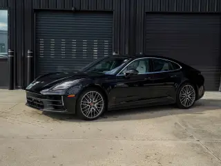 2026 Porsche Panamera 4 E-Hybrid