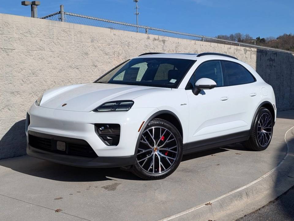 2025 Porsche Macan