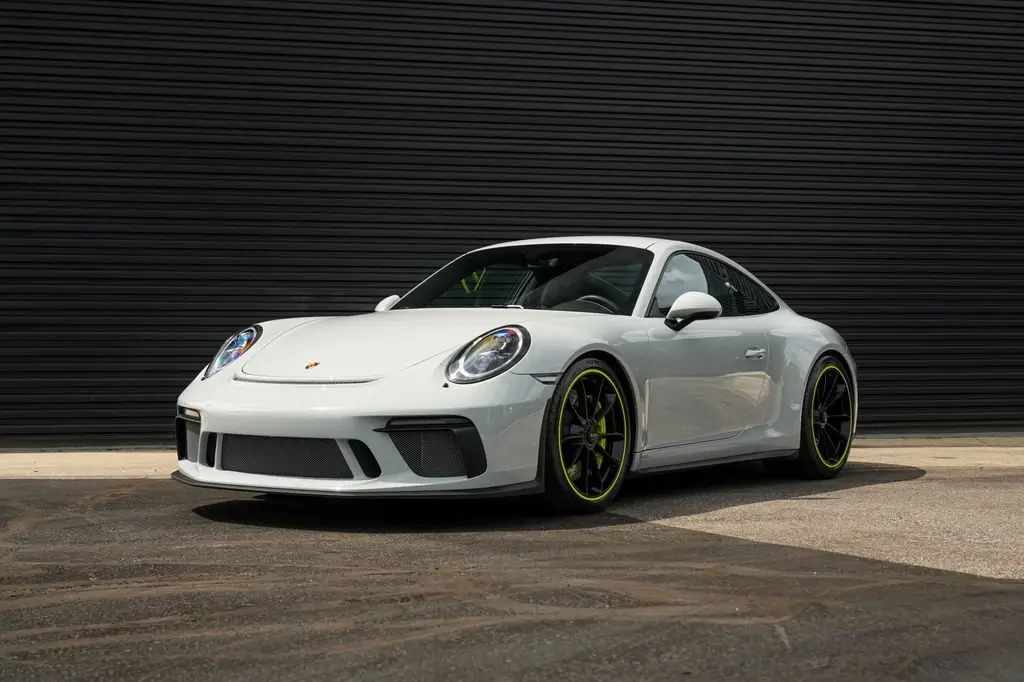 2018 Porsche 911 GT3 image 1