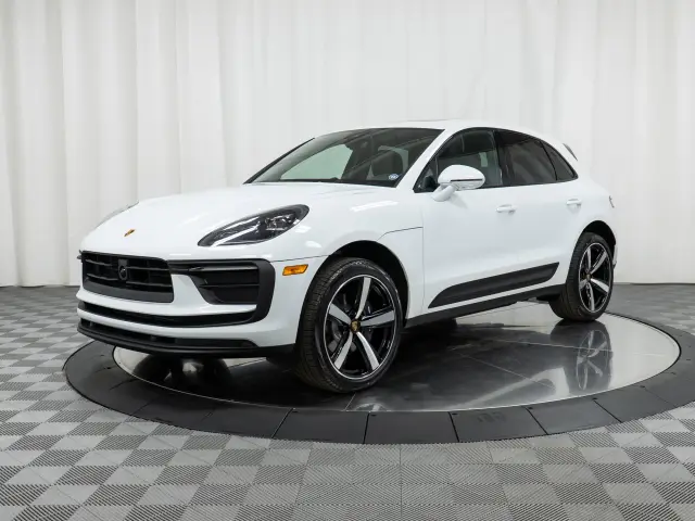 2025 Porsche Macan - Photo 6