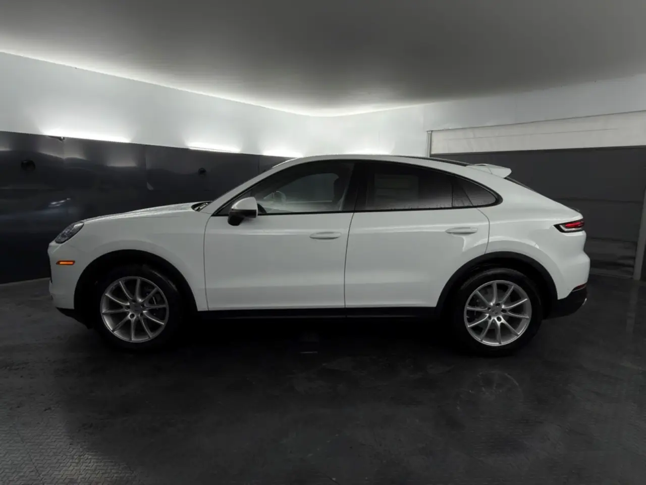 2026 Porsche Cayenne Coupe Base - Photo 16