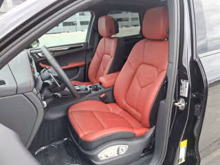 2026 Porsche Macan Base - Photo 33