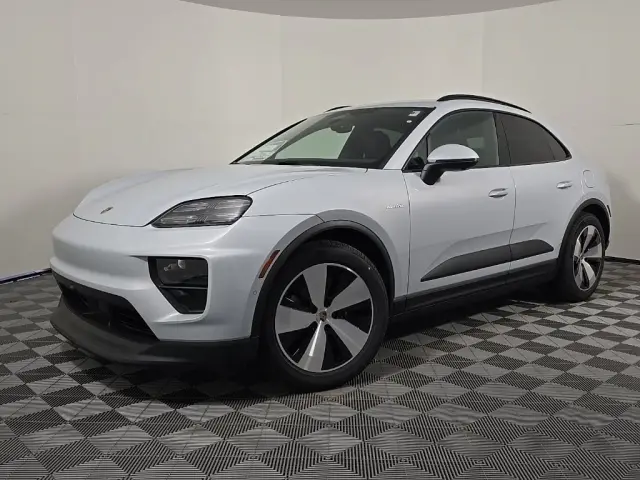 2025 Porsche Macan Base - Photo 6