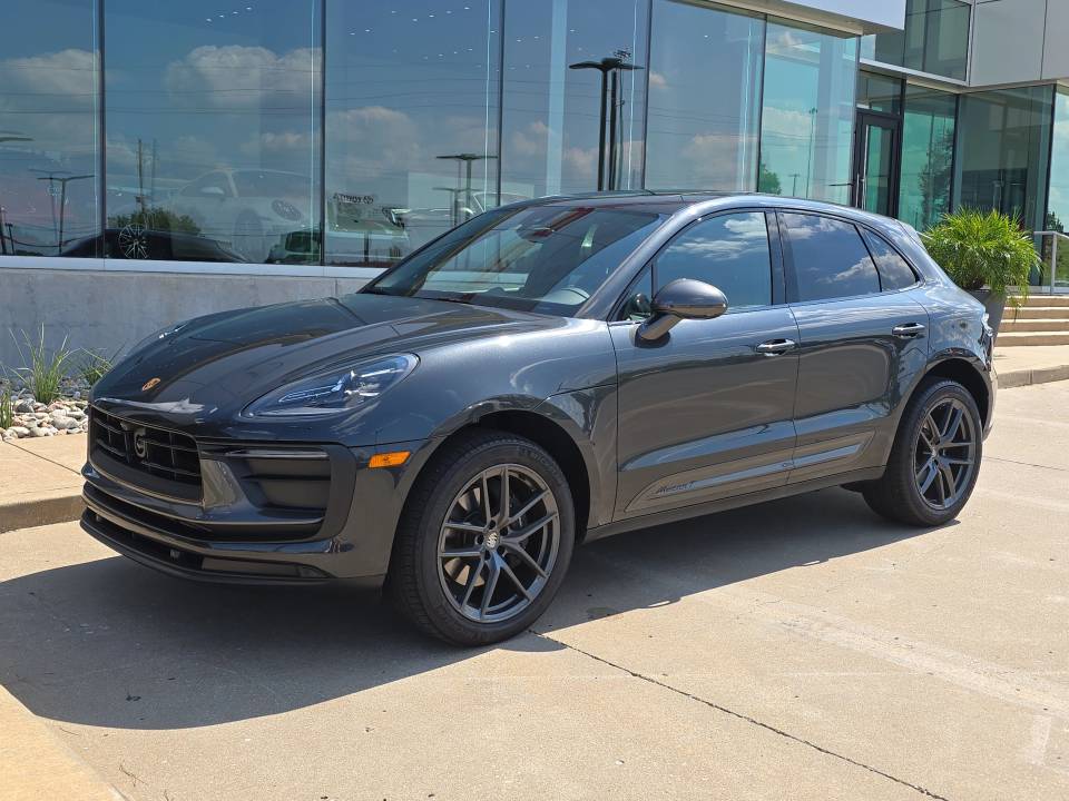 2026 Porsche Macan