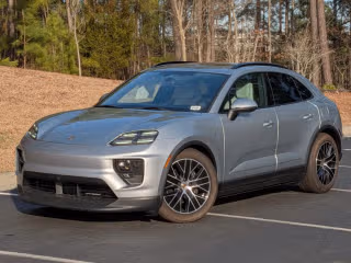 2025 Porsche Macan