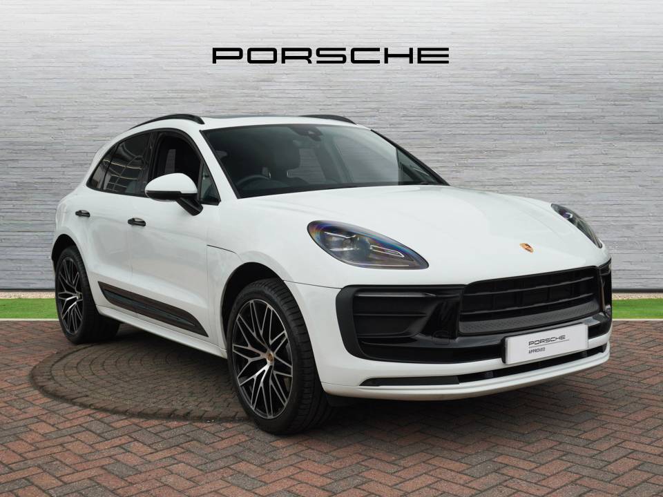 2023 PORSCHE MACAN