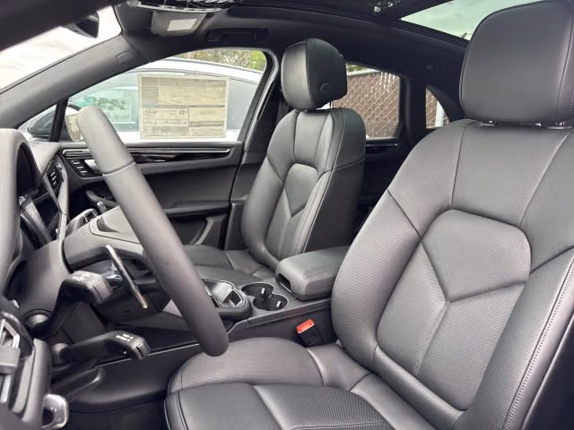 2026 Porsche Macan S - Photo 34