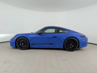 2026 Porsche 911 S - Photo 13