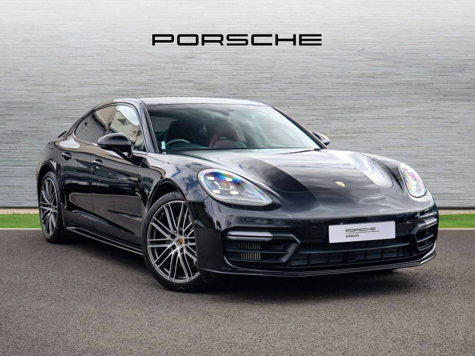2019 PORSCHE PANAMERA