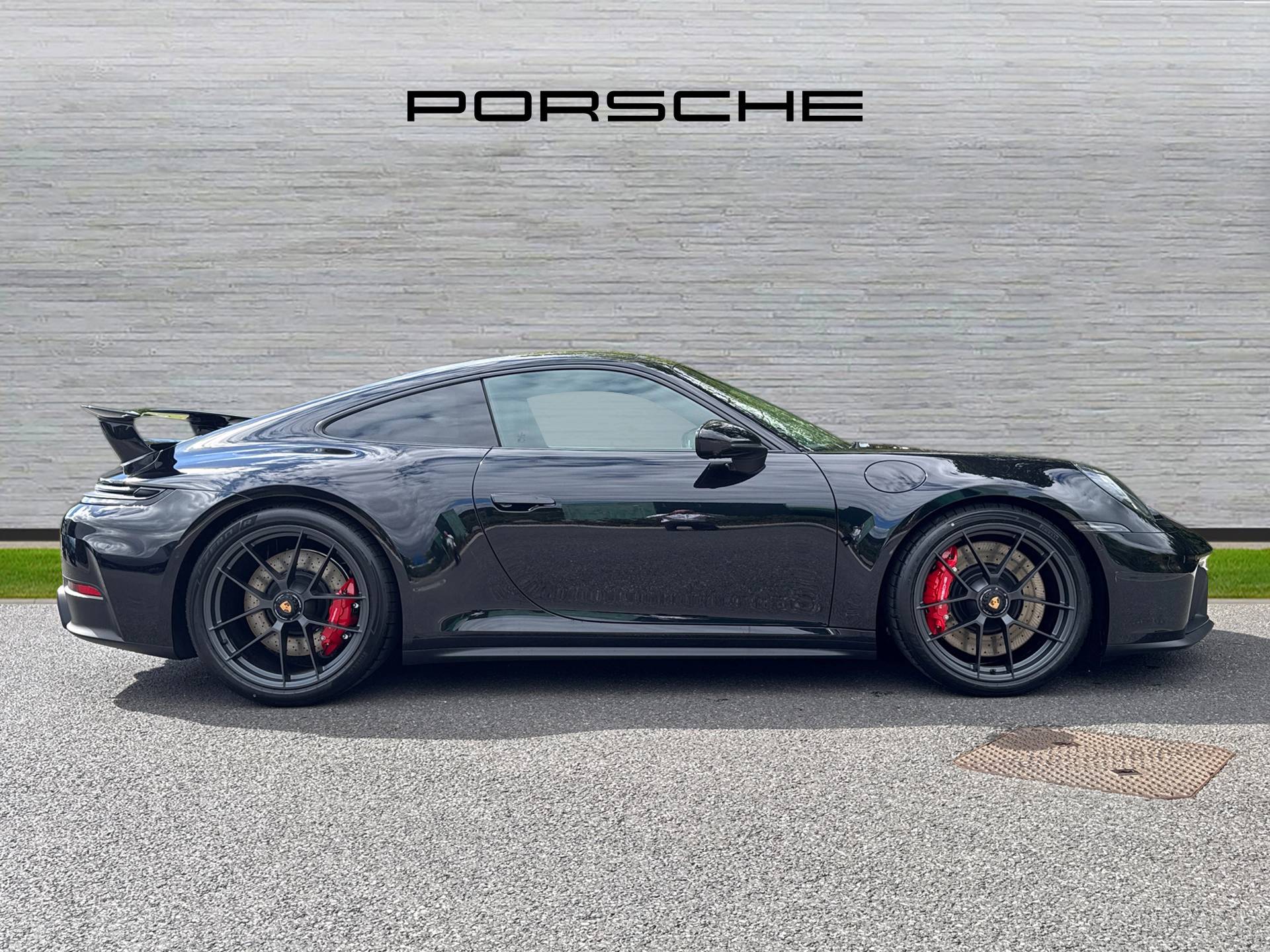 911 Carrera 4 GTS, photo 2 of 41