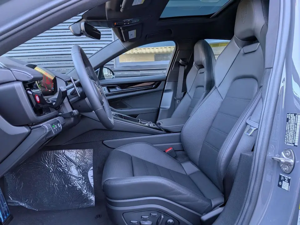 2026 Porsche Panamera 4 E-Hybrid - Photo 39