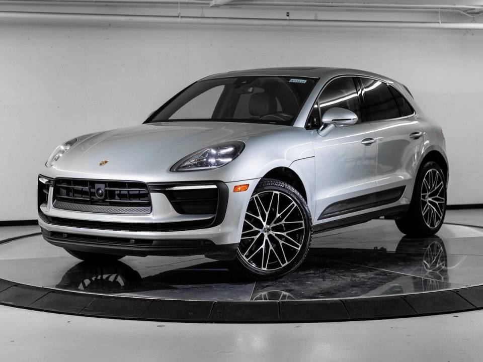 2025 Porsche Macan Base