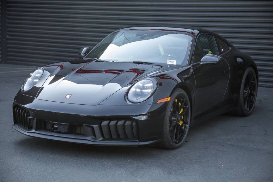 2026 Porsche 911 GTS