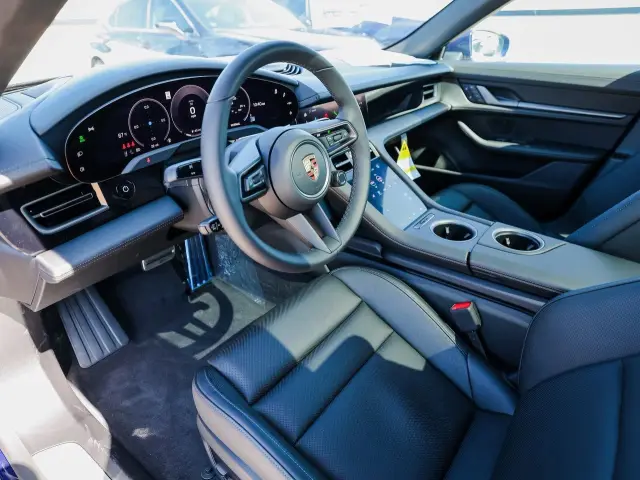 2025 Porsche Taycan Base - Photo 30