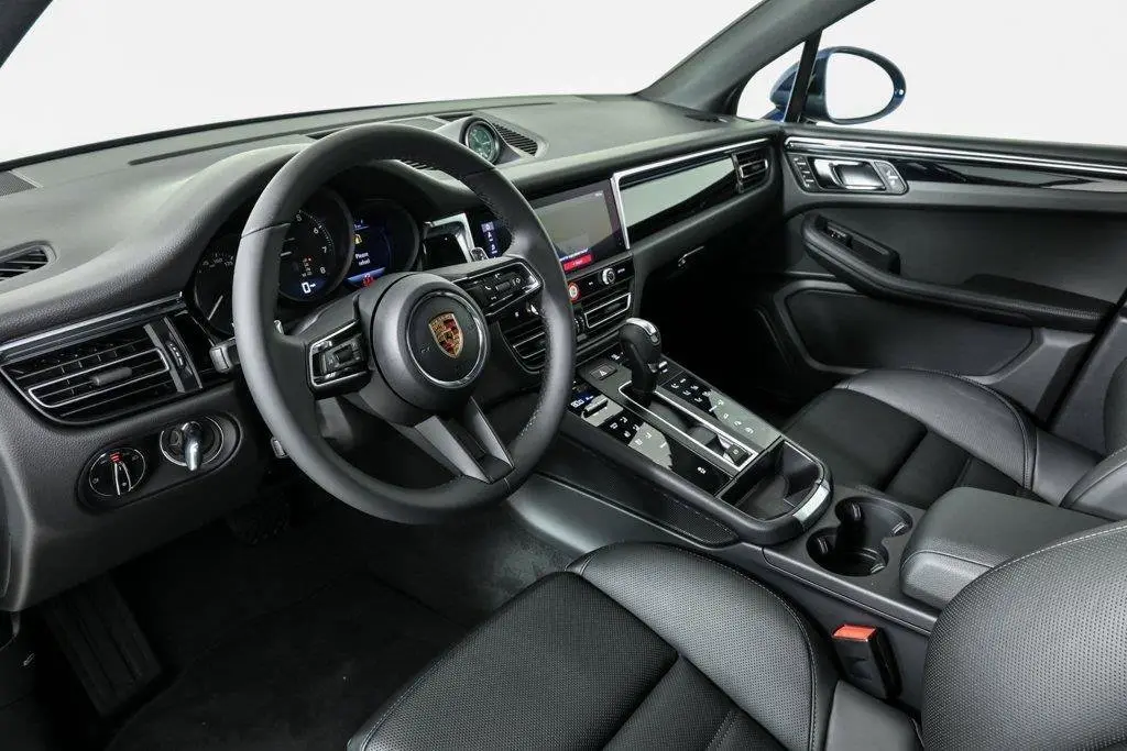 2026 Porsche Macan Base - Photo 32