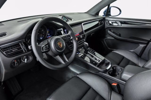 2026 Porsche Macan Base - Photo 26