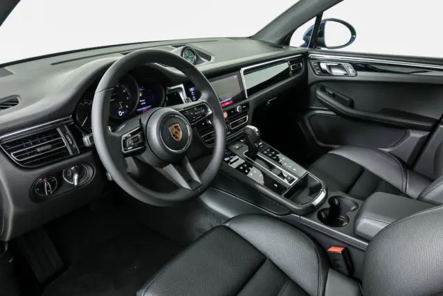 2026 Porsche Macan Base - Photo 30