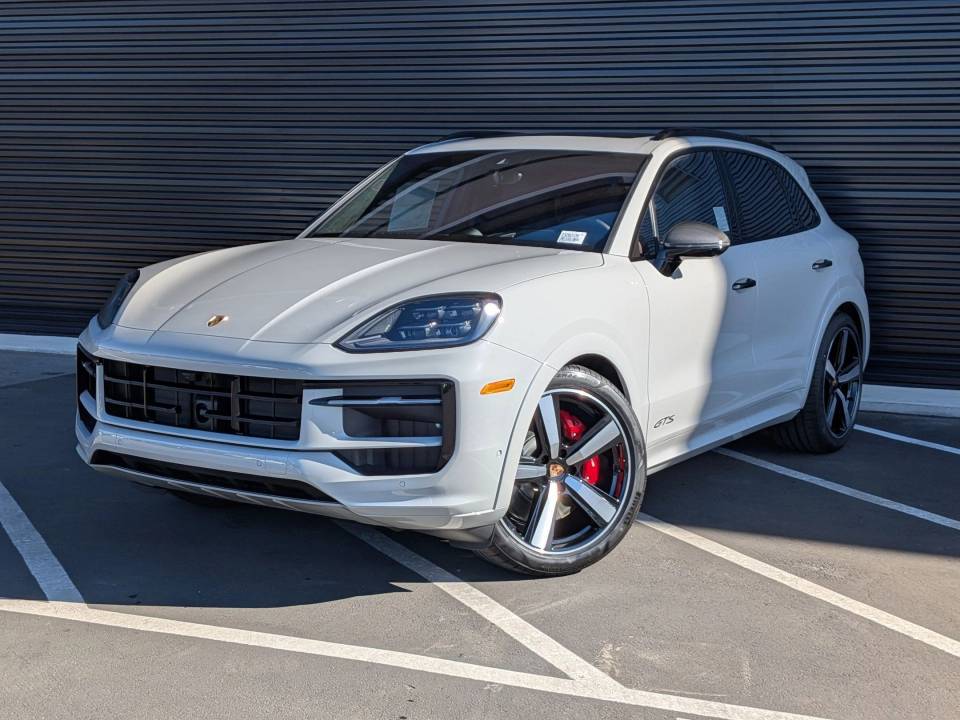2026 Porsche Cayenne GTS