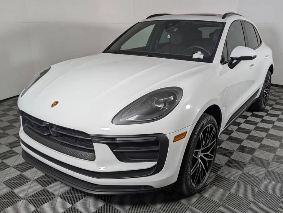 2026 Porsche Macan T