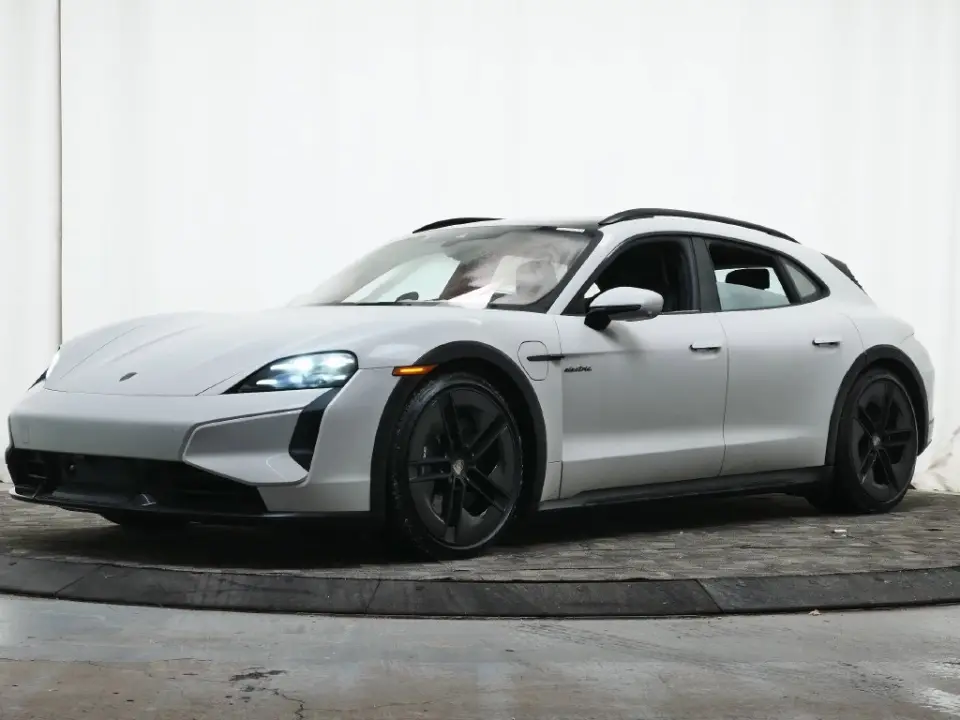 2026 Porsche Taycan Turbo S - Photo 7