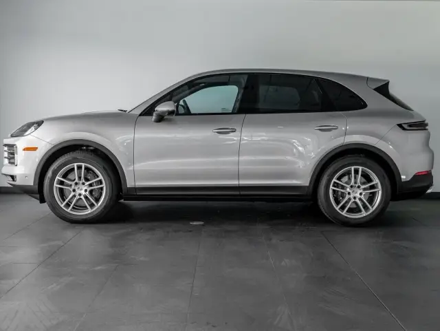 2025 Porsche Cayenne Base - Photo 14