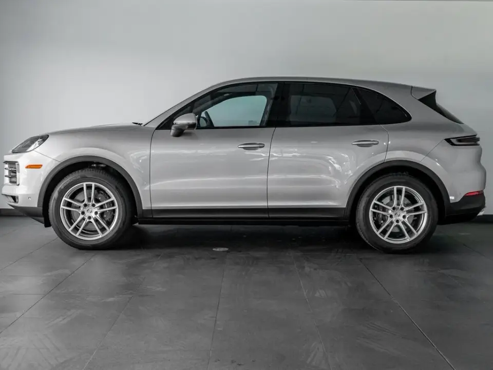 2025 Porsche Cayenne Base - Photo 15
