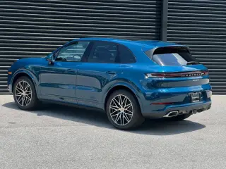 2025 Porsche Cayenne Base - Photo 21