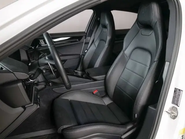 2025 Porsche Panamera Base - Photo 39