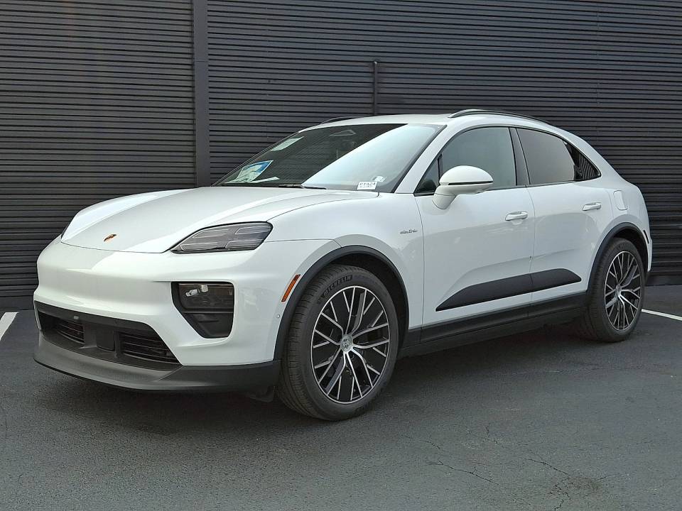 2026 Porsche Macan