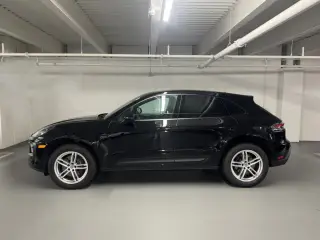 2026 Porsche Macan T - Photo 13