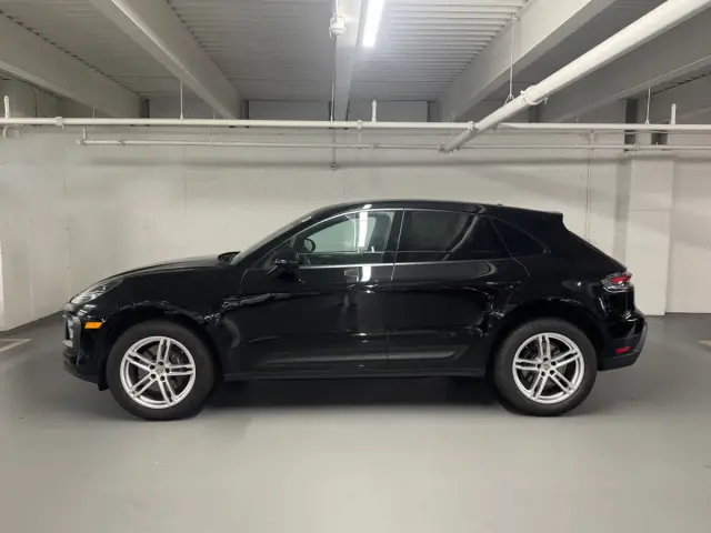 2026 Porsche Macan T - Photo 14