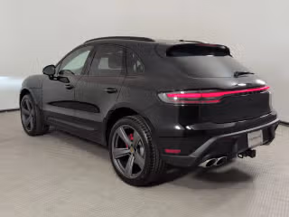 2026 Porsche Macan S - Photo 17
