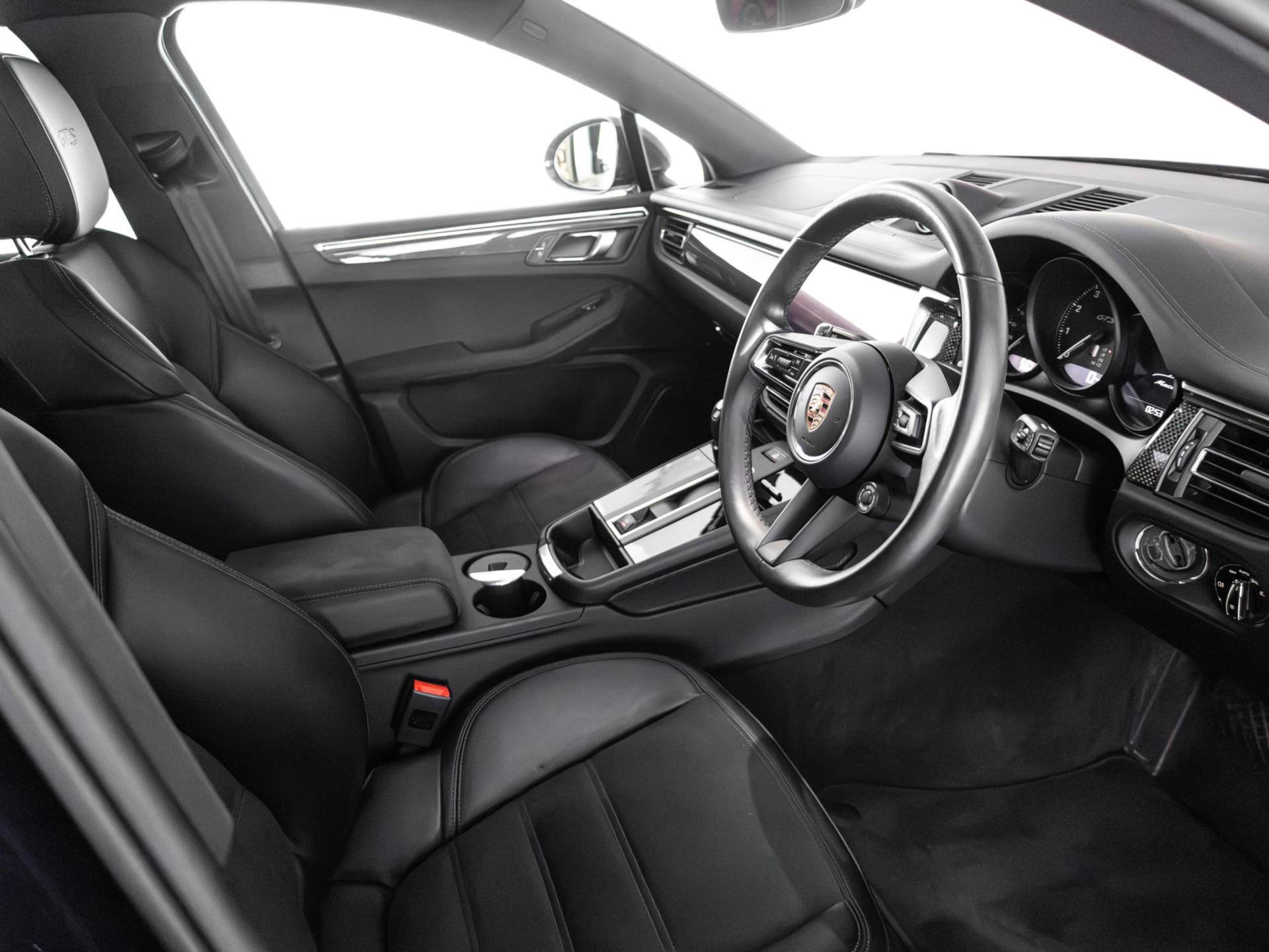 Macan GTS, photo 44 of 44